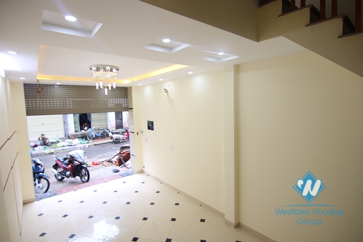 Unfurnished 6 storeys house for lease in Ba Dinh district